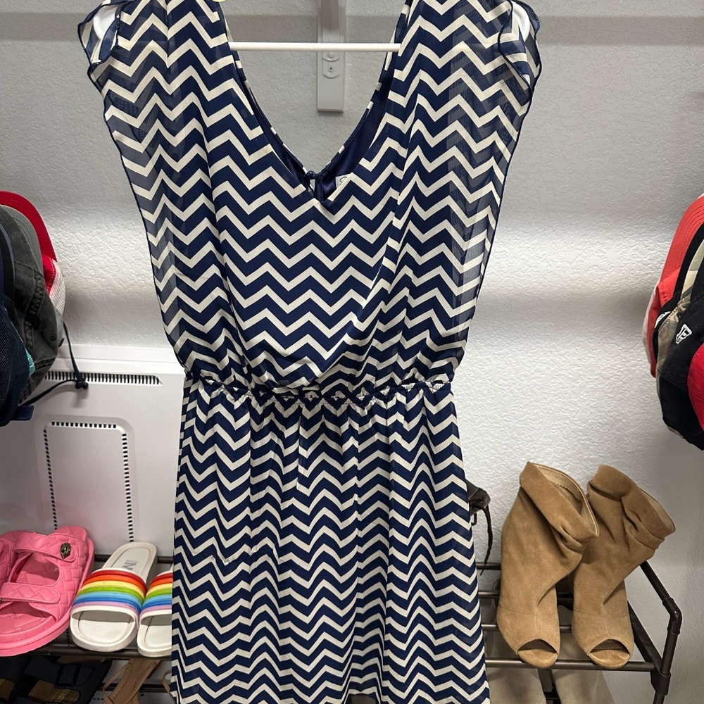 Random dresses - Picture 15 of 16